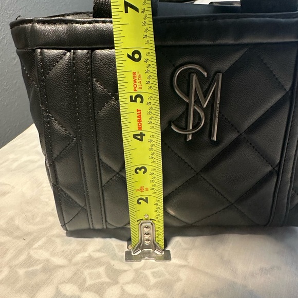 Steve Madden Quilted Black Shoulder Bag Set - Picture 12 of 16